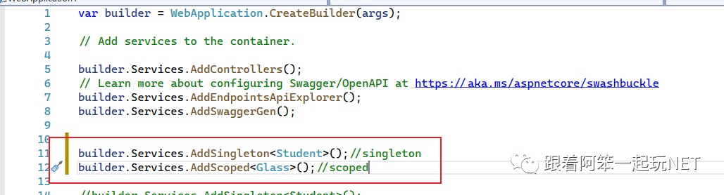 ASP.NET Core中singleton生命周期的服务如何注入Scoped服务?